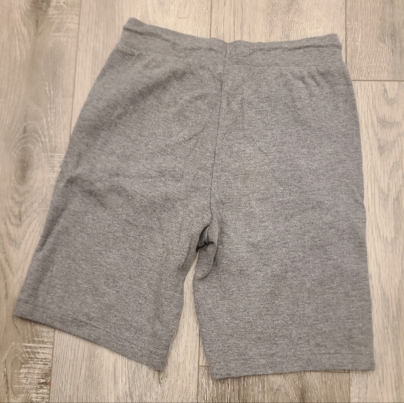 GapFit Shorts - Picture 5 of 5